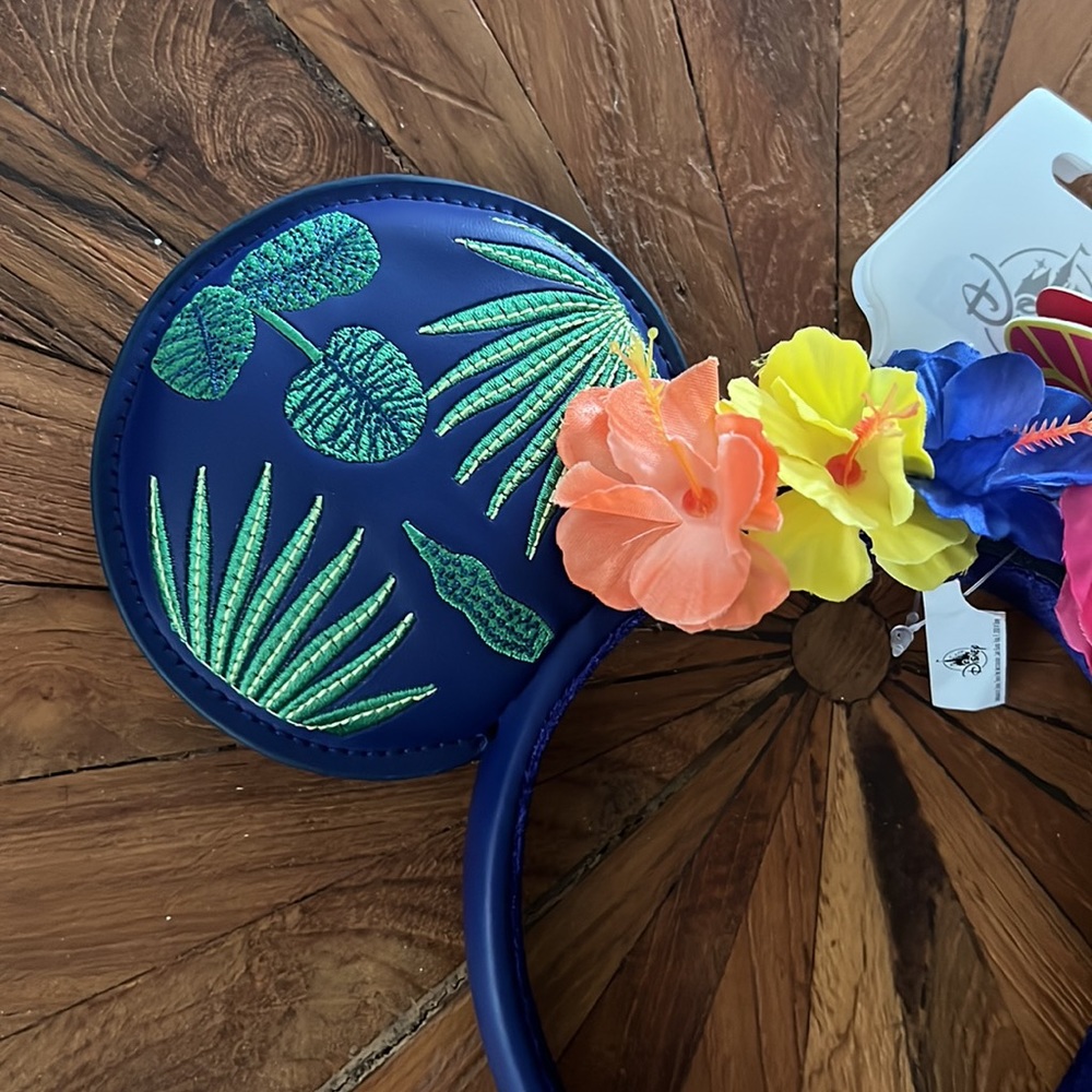Disney Encanto themed mouse ears headband featuring fabric flowers New - Picture 6 of 10